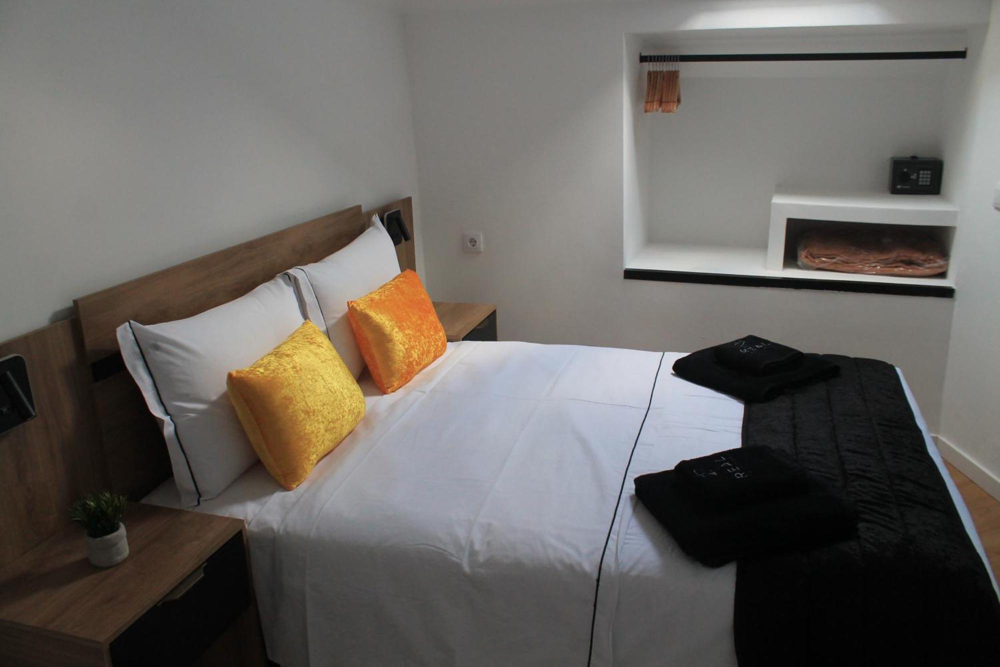 Real Guest House Costa de Caparica Luaran gambar